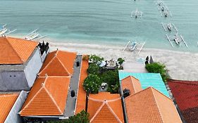 Swan Beach Inn
